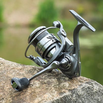 Metal Fishing Reel with Dual Grip for Light Tackle
