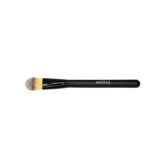 Cosmetics Products foundation makeup brush with soft bristles for smooth application, shown in close-up on a white background.